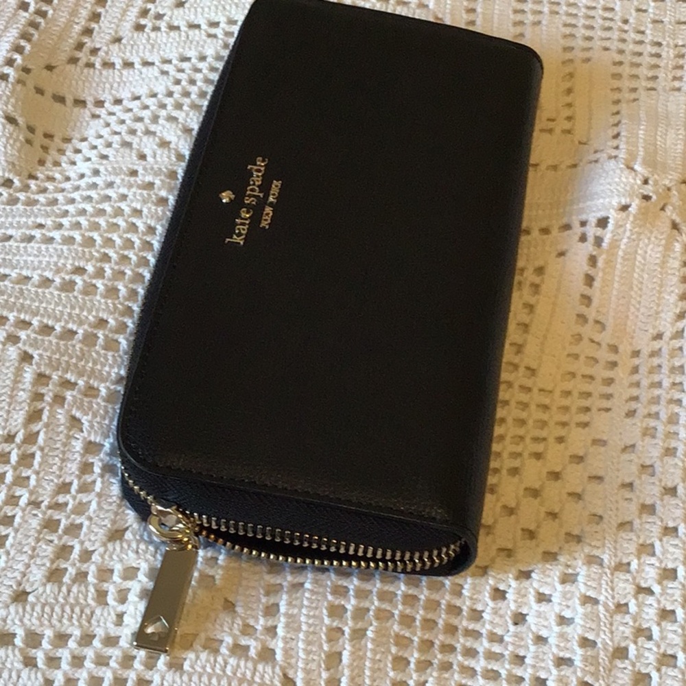 Kate Spade Wallet - Picture 7 of 7